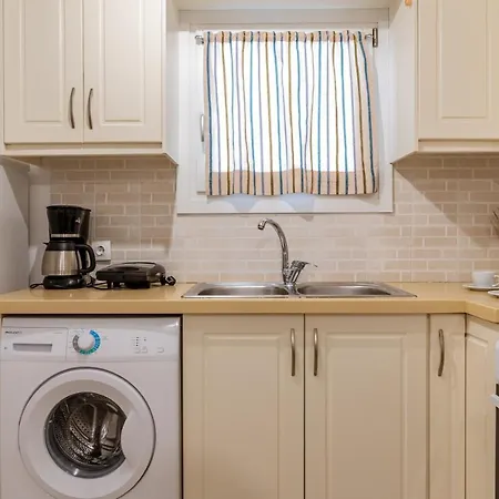 Holiday home Afroditi Ftelia Yasemi B