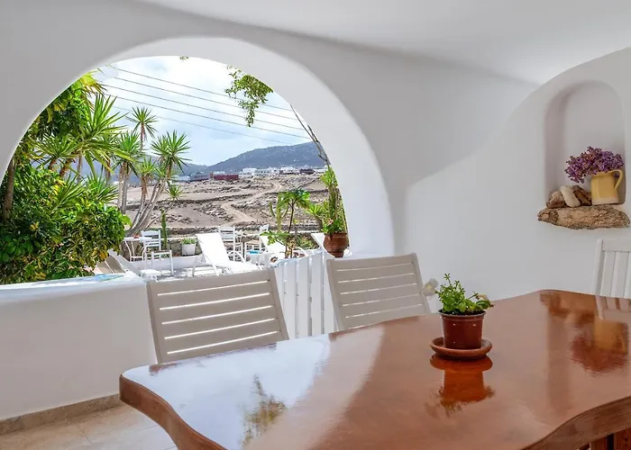 Afroditi Ftelia Yasemi B * Panormos (Mykonos)